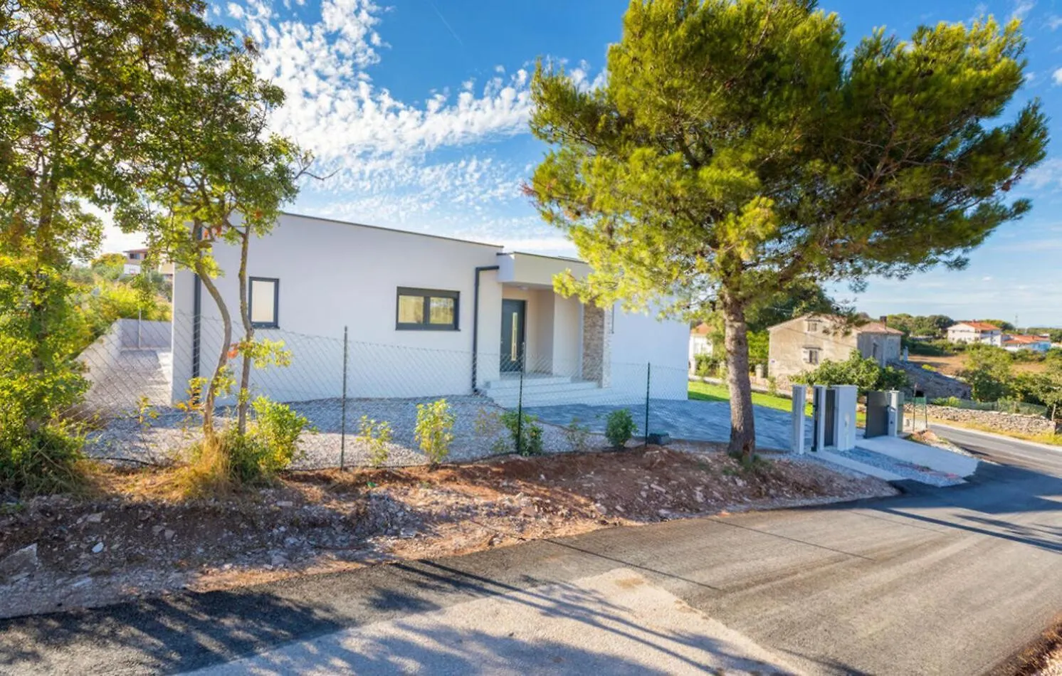 Villa Nauta - Beautiful Ground Floor Villa For 4 People With Playground & Sauna Pula Vintijan